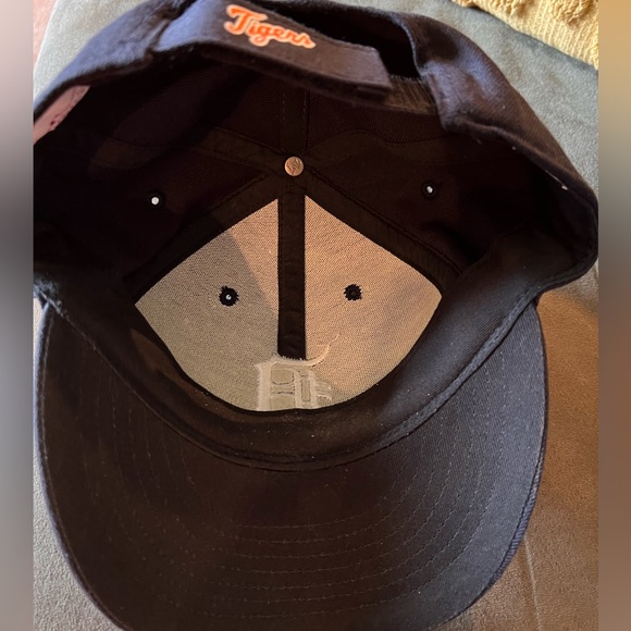 Detroit Hat - Picture 2 of 5